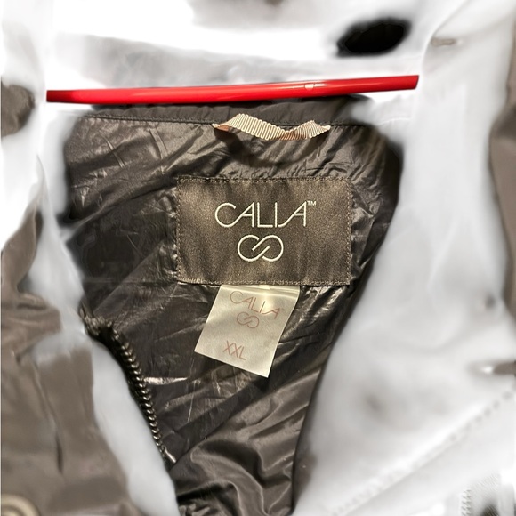 Alia Black Puffer Vest, new WITHOUT TAG - Picture 10 of 11